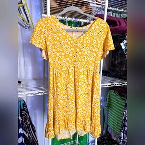 YELLOW FLORAL DRESS SIZE SMALL